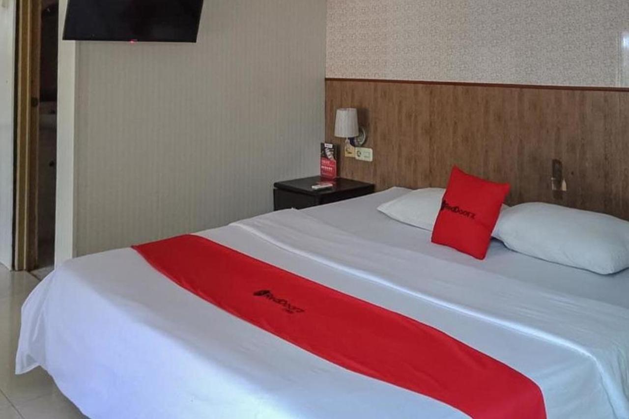 Reddoorz @ Sorong City Center Eksteriør billede